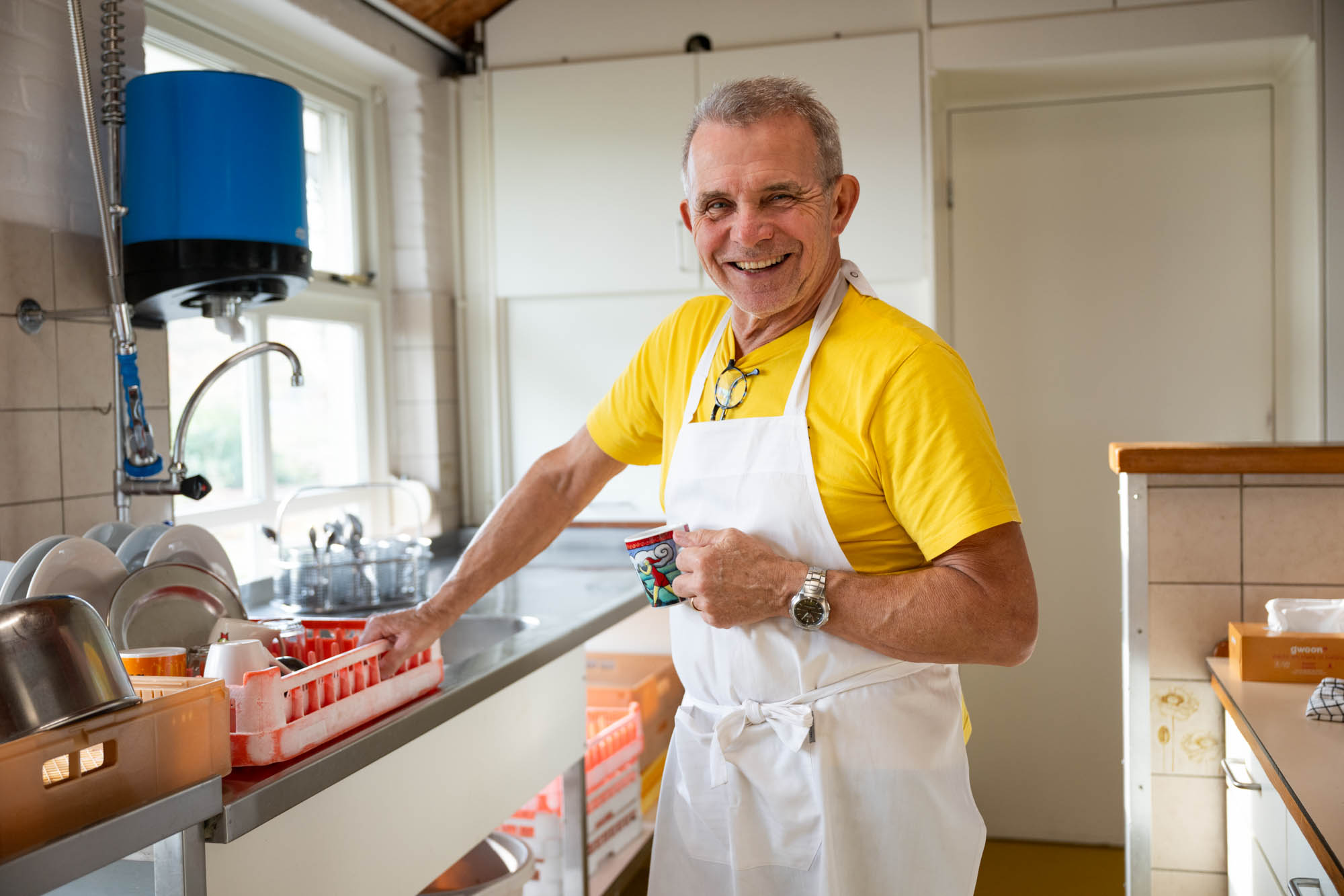 Man in keuken